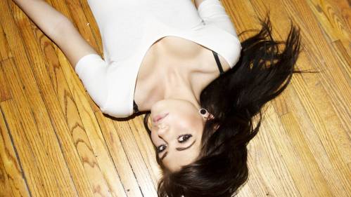 Danielle Andersen на полу